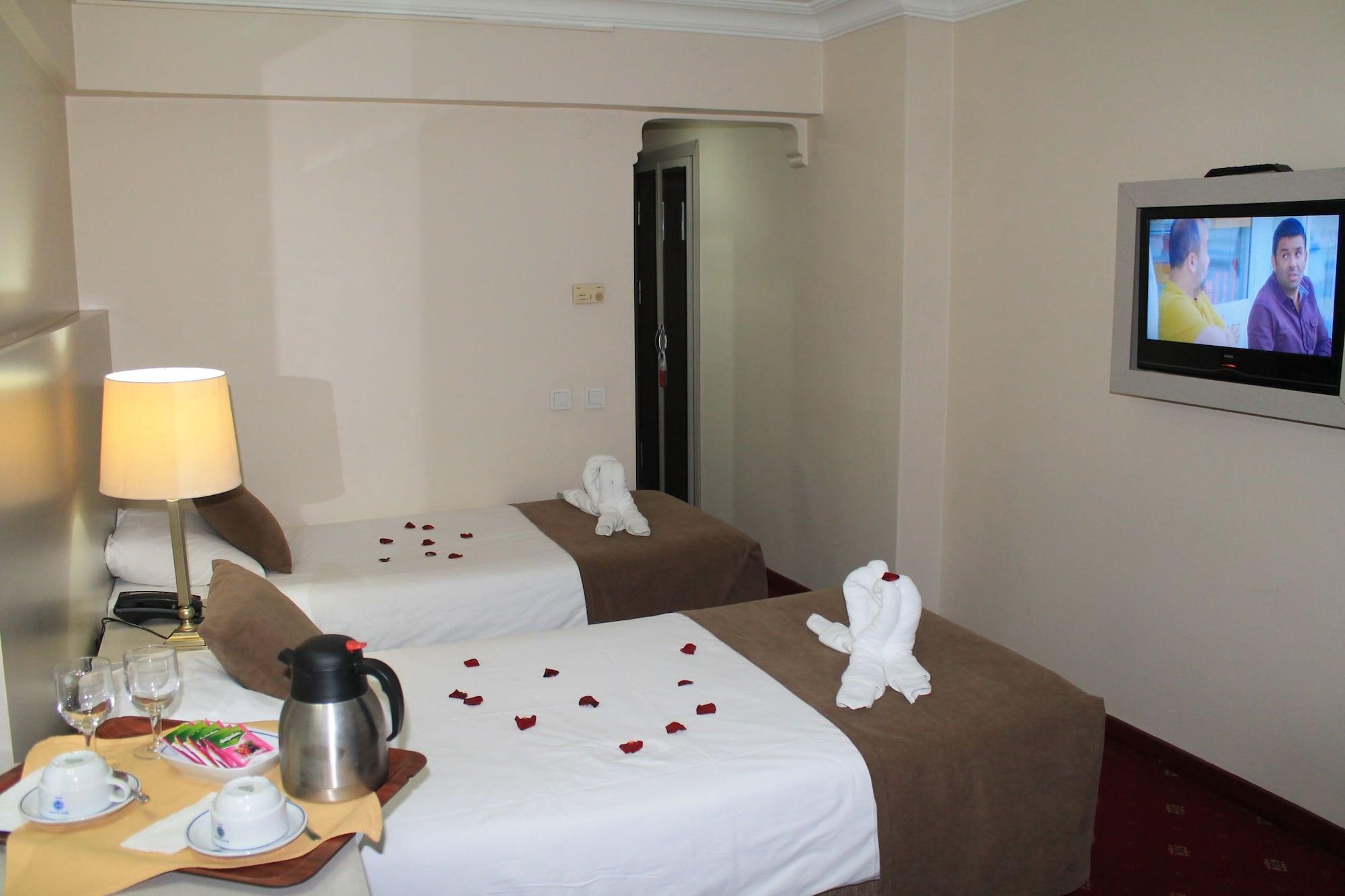 Hotel Buyuk Sahinler Istanbul Bagian luar foto