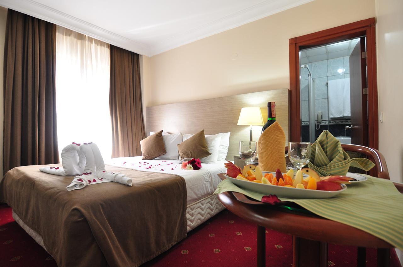 Hotel Buyuk Sahinler Istanbul Bagian luar foto