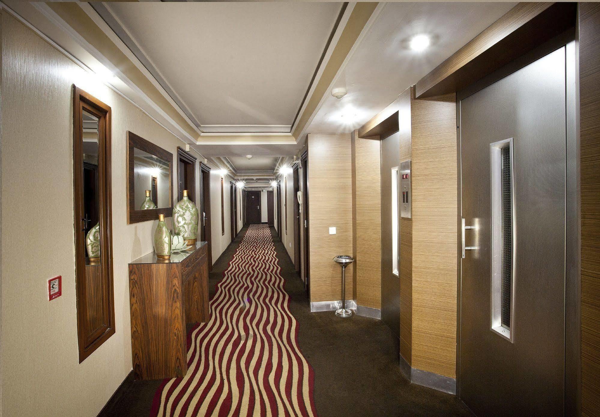 Hotel Buyuk Sahinler Istanbul Bagian luar foto